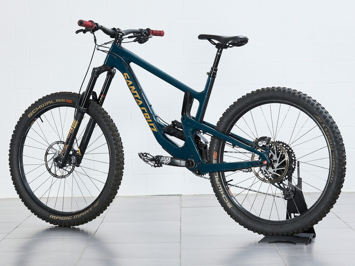 Santa Cruz Nomad 4 (2018) – Occasion