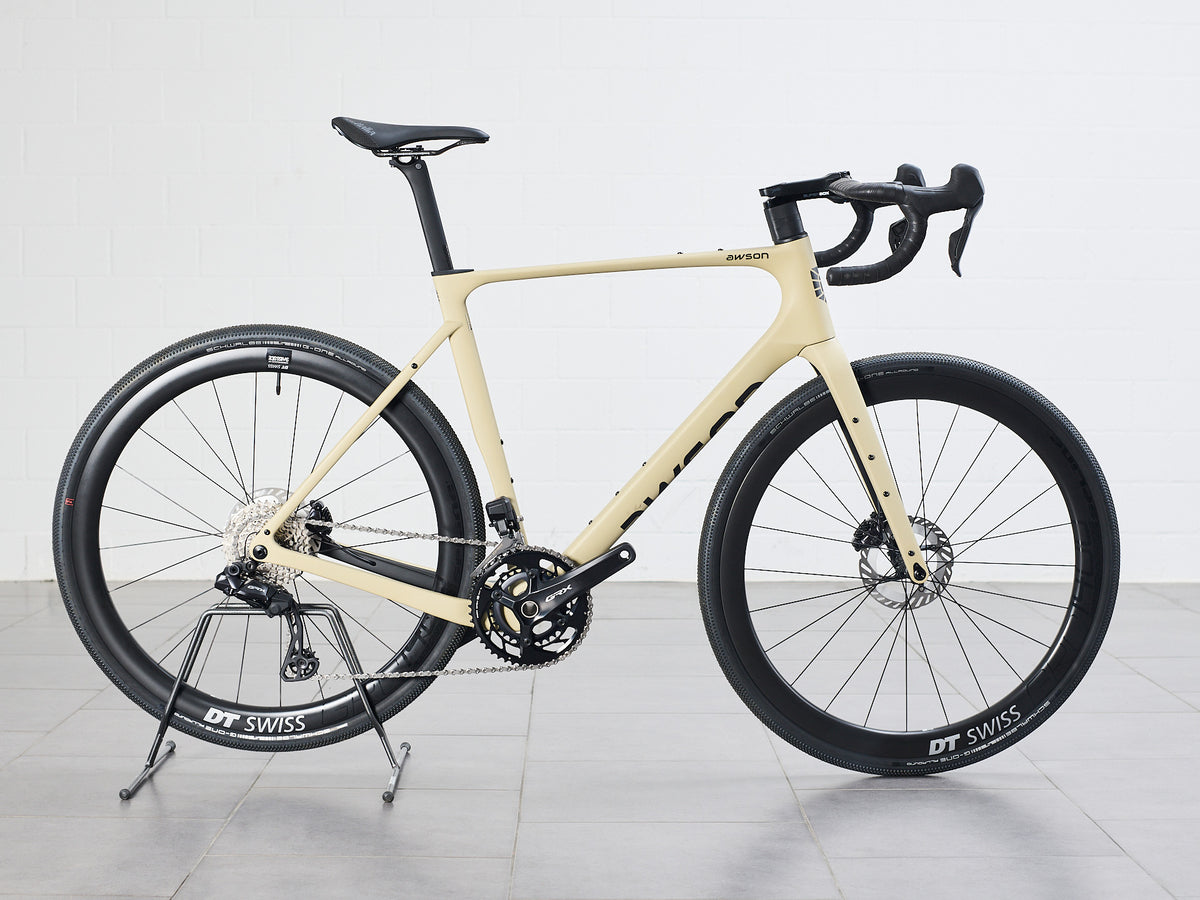 AWSON Gravel ART Ultimate GRX 825